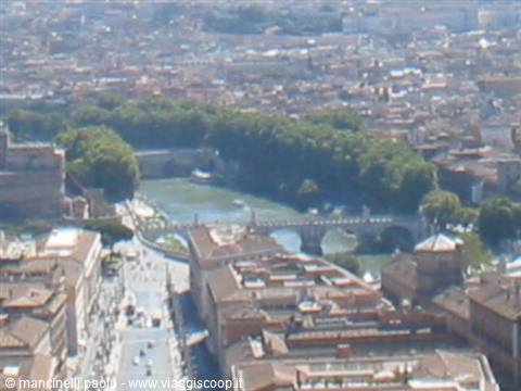 Rome: the Tiber with its bridges, Castel Sant'Angelo and city rooftops