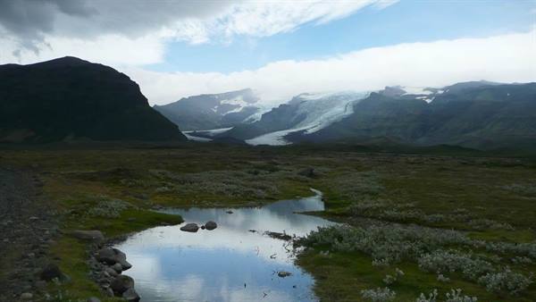 Dreidamerkursandur - with Kvìàrjokull in the background