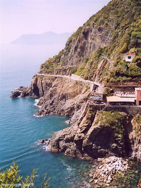 Riomaggiore, the via dell'amore in the background