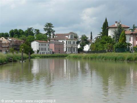 Cruising along the Brenta