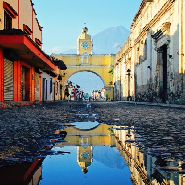 Santa Catalina Arch Antigua