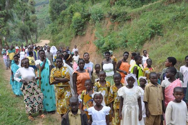 wedding procession towards Kibuye