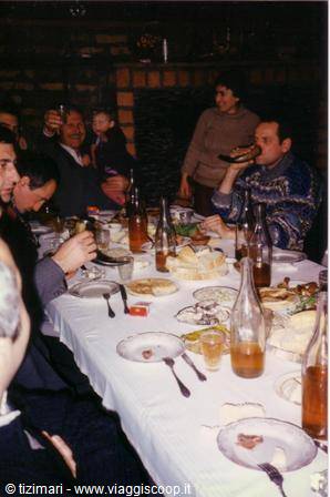 The legendary Georgian table (already at the end)