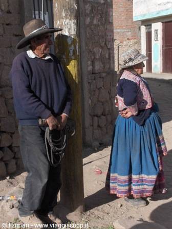Yanque, Colca Canyon, waiting for the bus