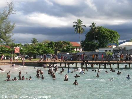 Praia Museu, Sunday at the beach