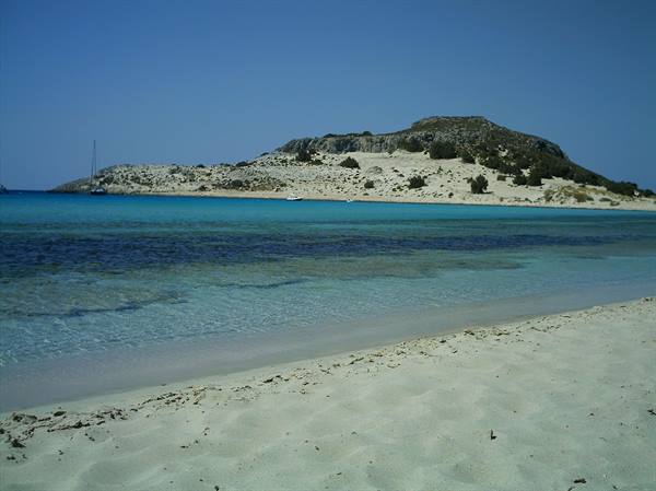 White sand and turquoise water at Simos beach, Elafonisos