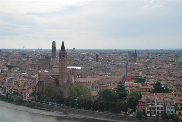 Verona: Sant'Anastasia church and Adige river among rooftops