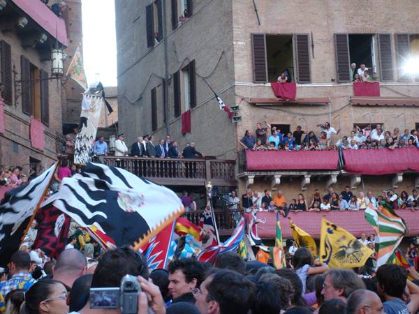 The much-contested Palio goes to the Bruco contrada