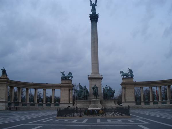 Heroes' Square