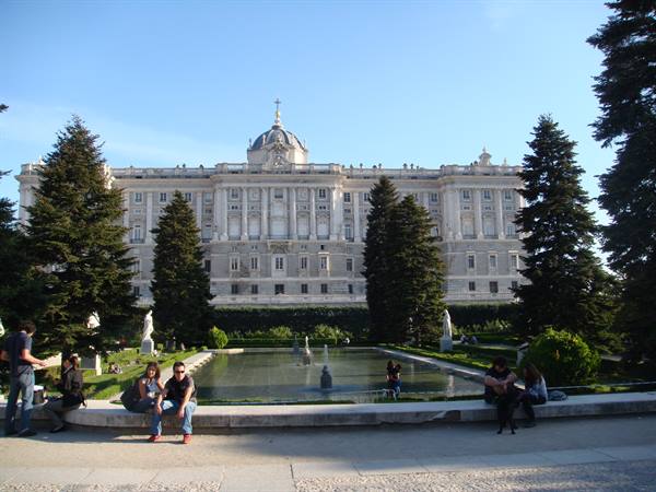 The Palacio Real seen from the Sabatini gardens
