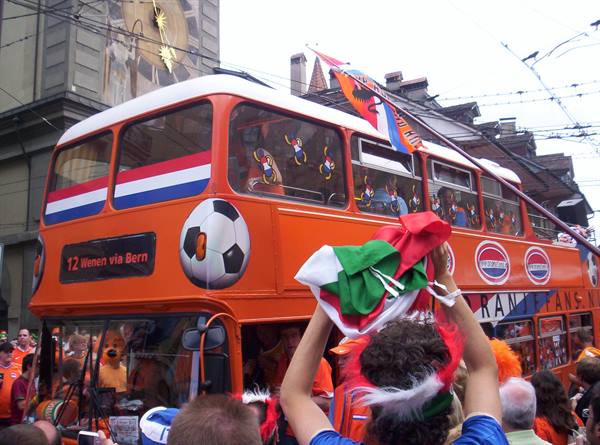 The Dutch parade through the streets of Bern
