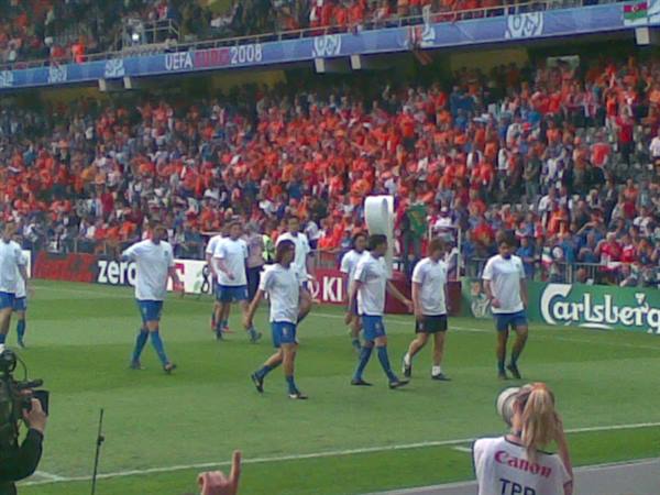 The national team's warm-up