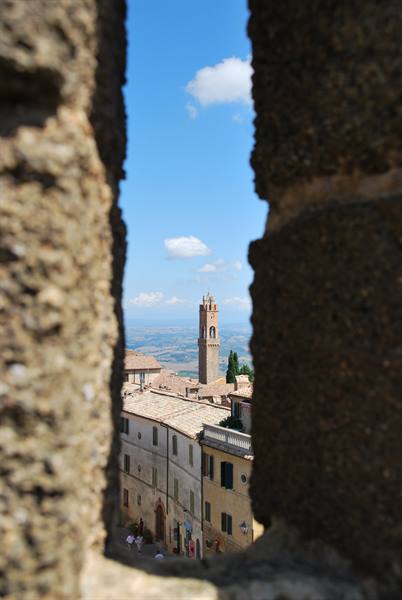 Glimpses of Montalcino