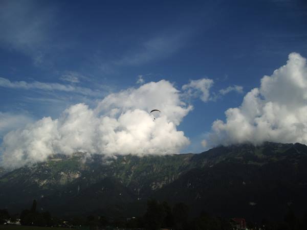 Paragliding in Interlaken