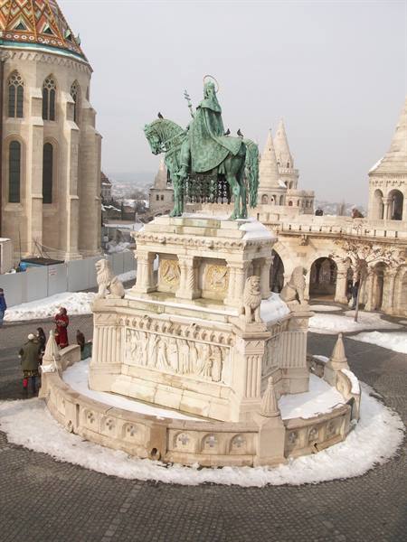 Statue of King Stephen