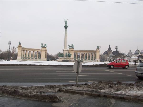 Heroes' Square
