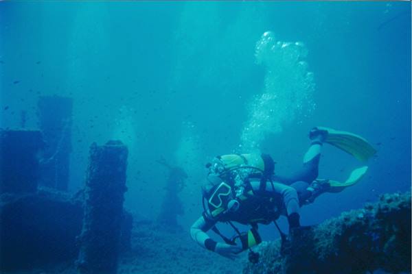 OROSEI KT.12 WRECK