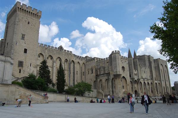AVIGNON CITY OF THE POPES