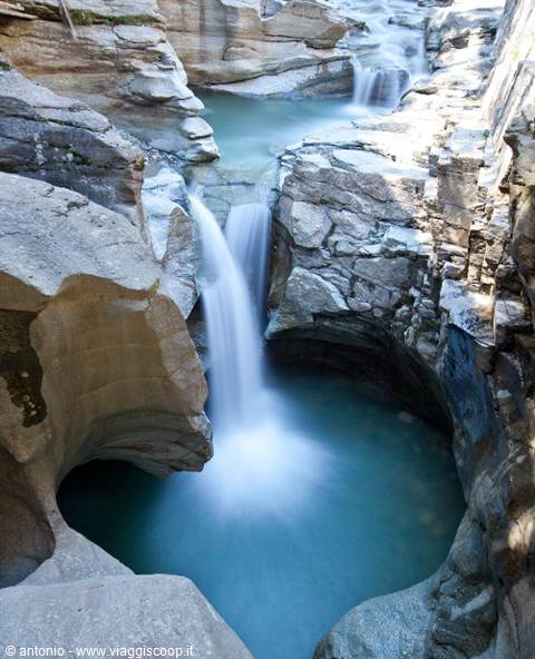 Cavaglia, giant's kettles