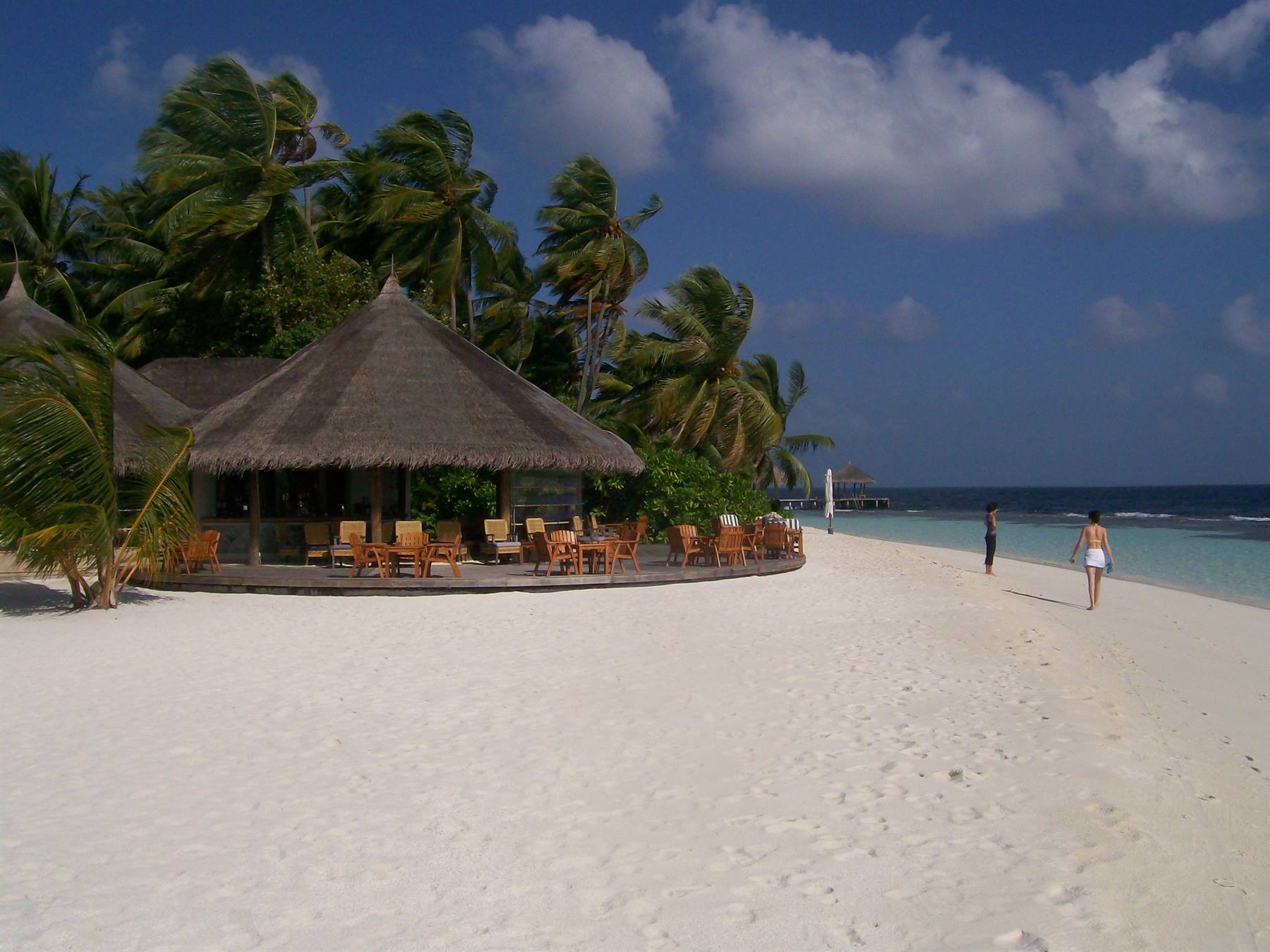Kandholudhoo restaurant