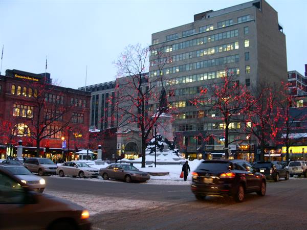 King Edward VIII statue in Phillips Square