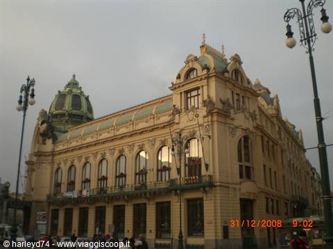 gallery in namesti republik2