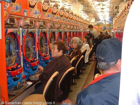 young girls at the pachinko