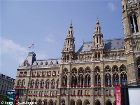 Vienna Rathaus: neo-Gothic stone facade with spires and flowers