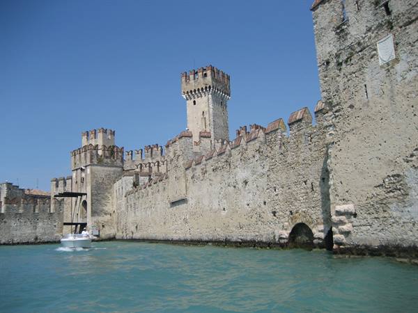 SIRMIONE CASTLE