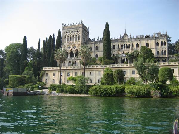 BORGHESE ISLAND