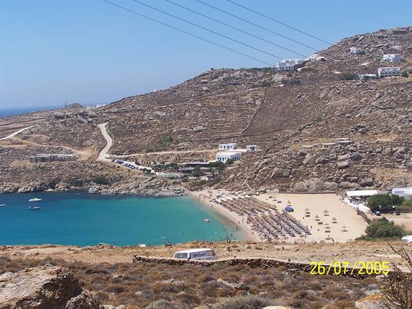 Super Paradise beach