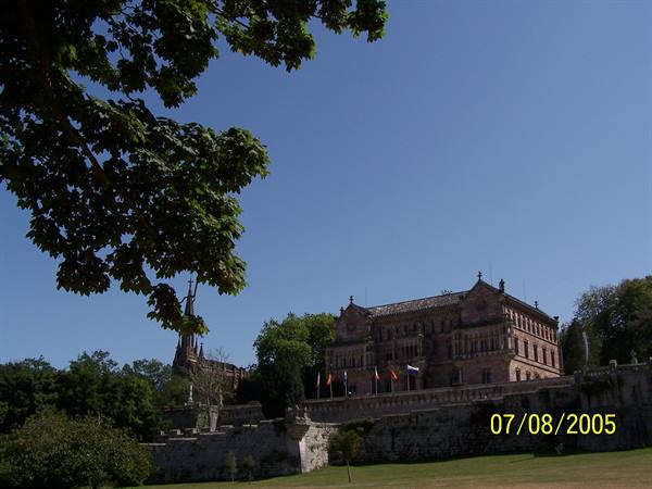 COMILLAS