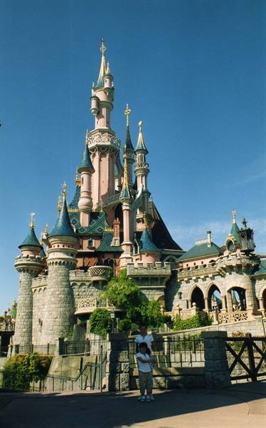DISNEYLAND RESORT