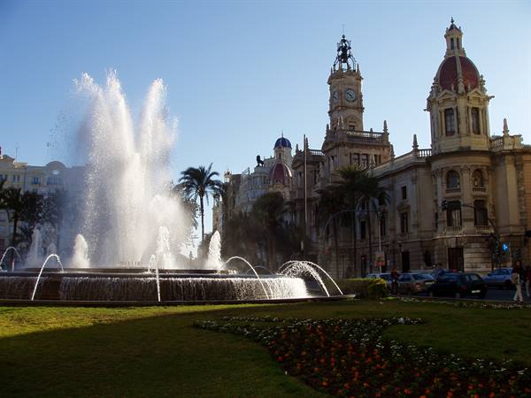Fountain at Valencia's Plaza del Ayuntamiento, in front of the baroque city hall