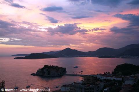 www.born2travel.it