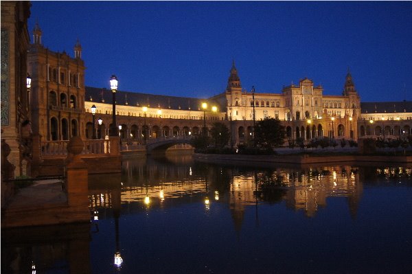 Plaza de España in the evening