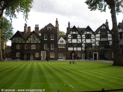 Green lawns and ravens in the tower