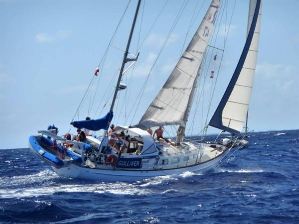 Sailing from Bora to Tahaa