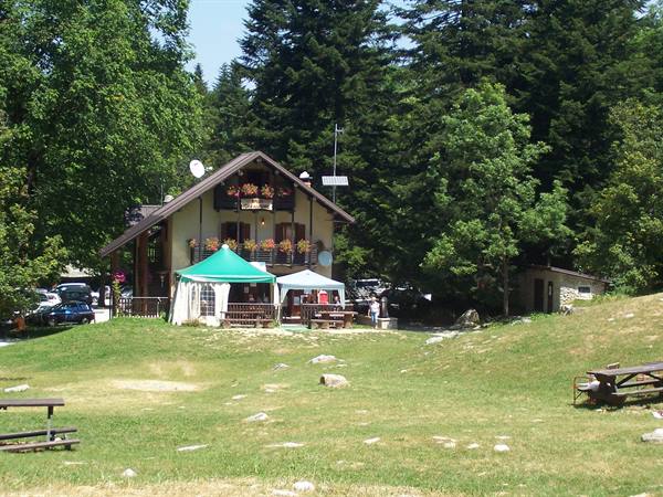 Pian delle Gorre refuge