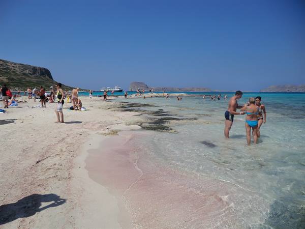balos, pink sand!
