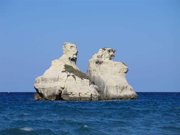 two sisters @ Torre dell'Orso