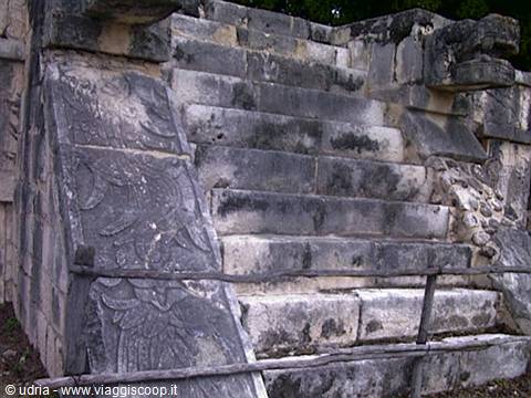 Mayan stone staircase with carved serpent heads, Chichen Itza