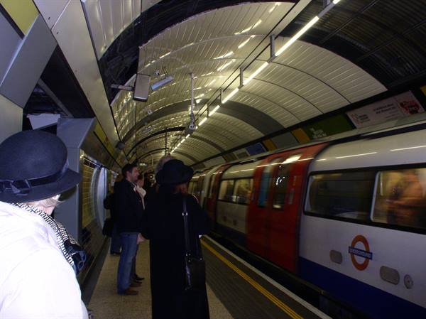 THE METRO
