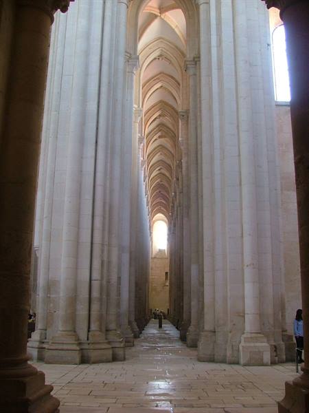 Alcobaca, Mosteiro de Santa Maria: church interior