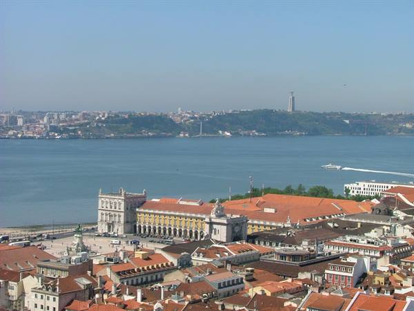 Lisboa: view from the Castelo de Sao Jorge