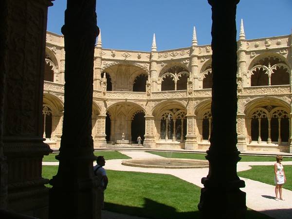 Lisboa: Mosteiro dos Jeronimos, cloister