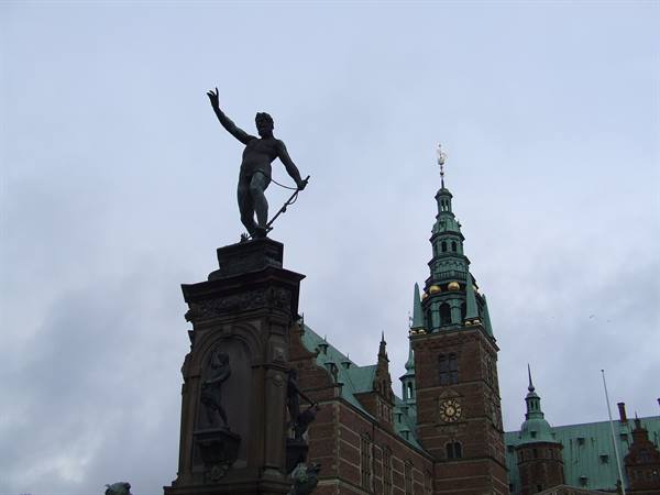 HILLEROD - Detail of the Neptune Fountain