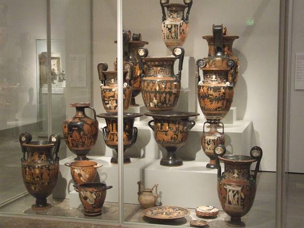 BERLIN - Greek art at the Altes Museum