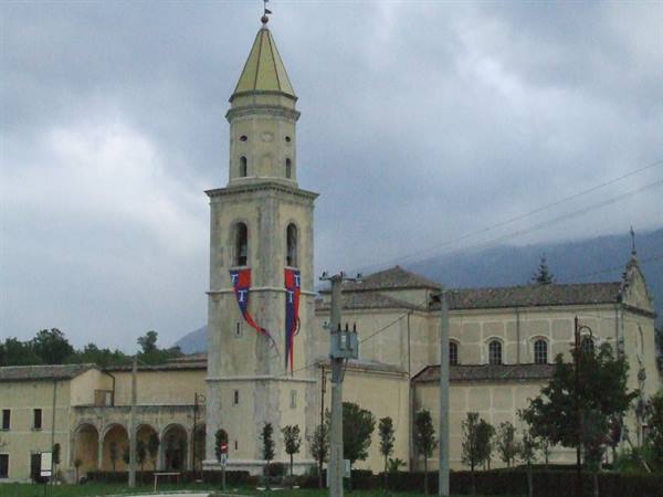 MONTELLA - Convent of St. Francis at Folloni