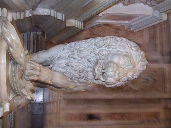 ROYAL PALACE OF CASERTA - Detail